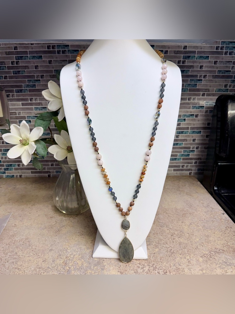 Bohemian Style Women's Necklace Natural Stone Glass Knot Design - Picture 2 of 6